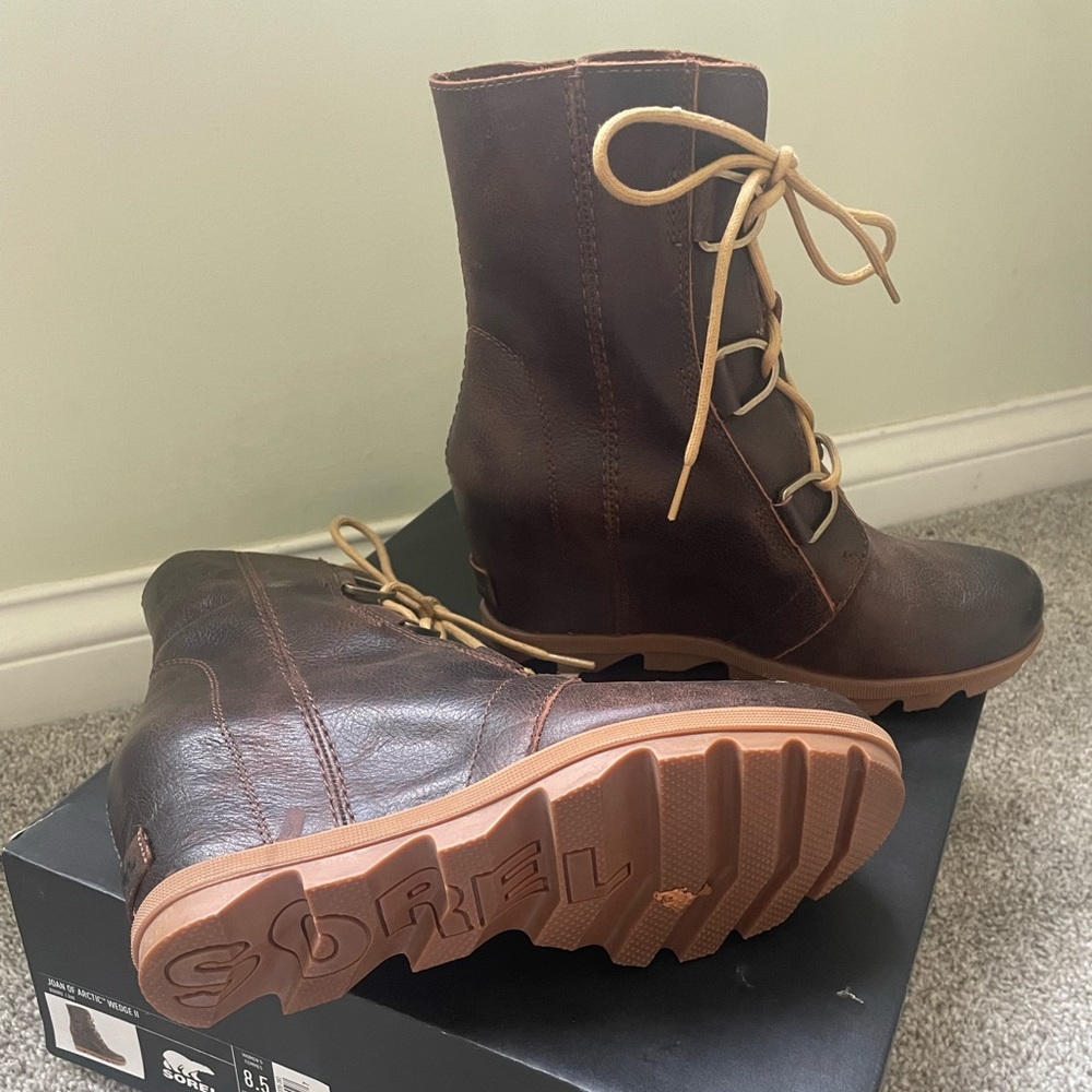 SOREL boots! Brand new
